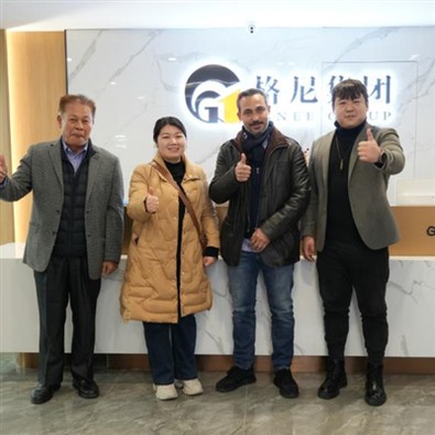 Tugann Cliaint Arabacha cuairt ar GNEE chun Soláthar Claochladáin tumtha 315k...